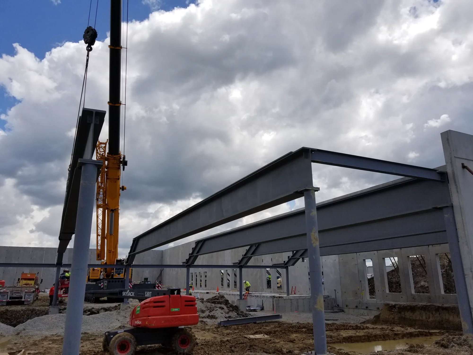 FMC Natatorium structural steel erection and construction progress photo 18