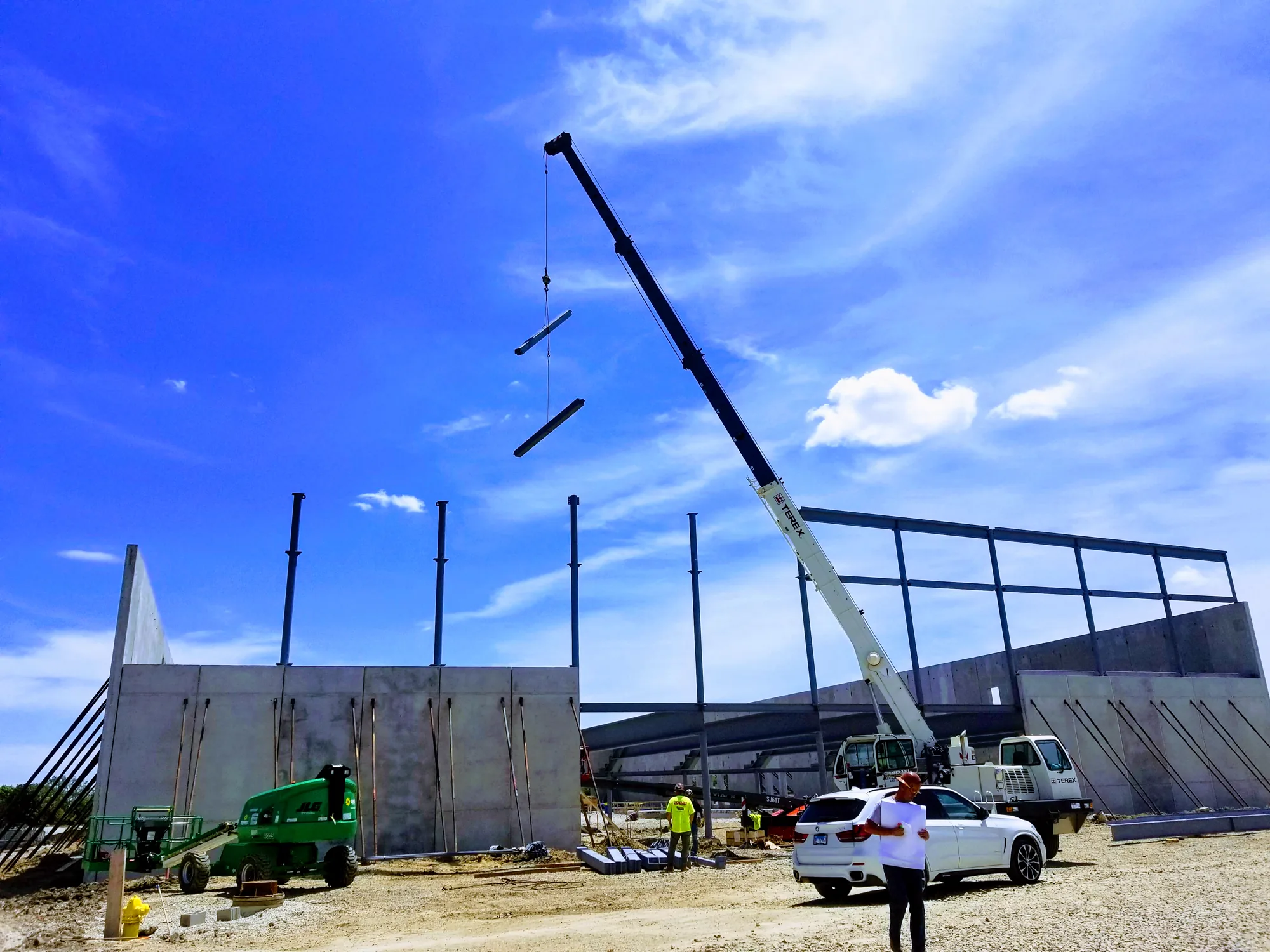 FMC Natatorium structural steel erection and construction progress photo 24